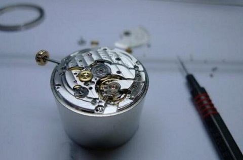 劳力士手表维修点（劳力士机械结构故障）
