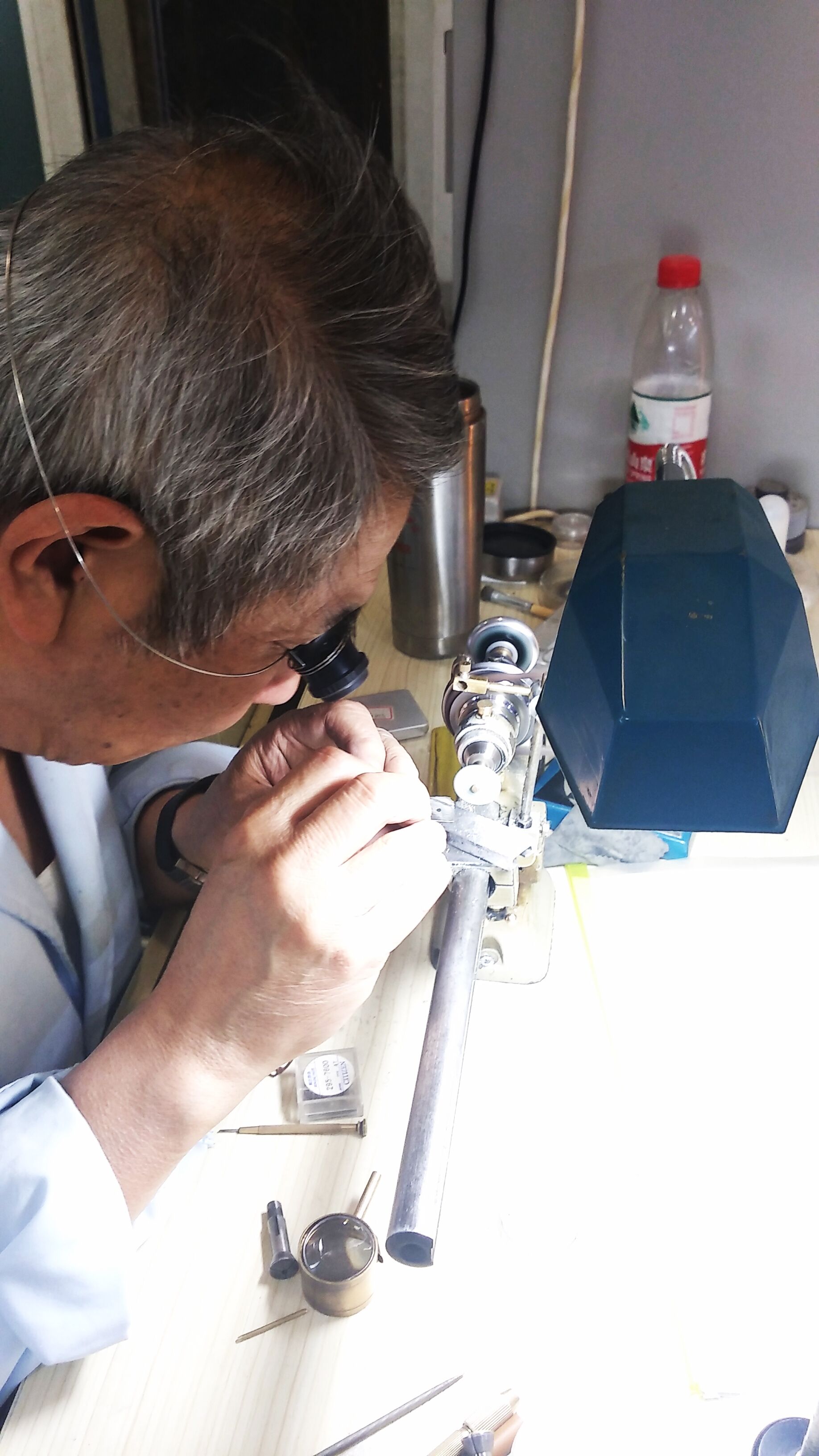 劳力士售后电话（劳力士表面抛光打磨）